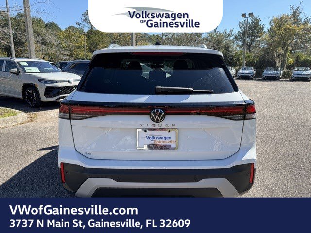 2026 Volkswagen Tiguan SE photo 4