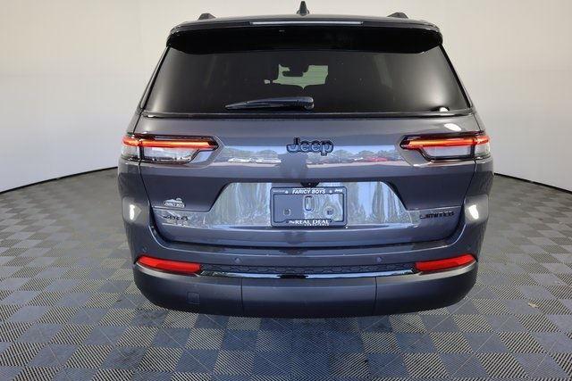 2025 Jeep Grand Cherokee Limited photo 2