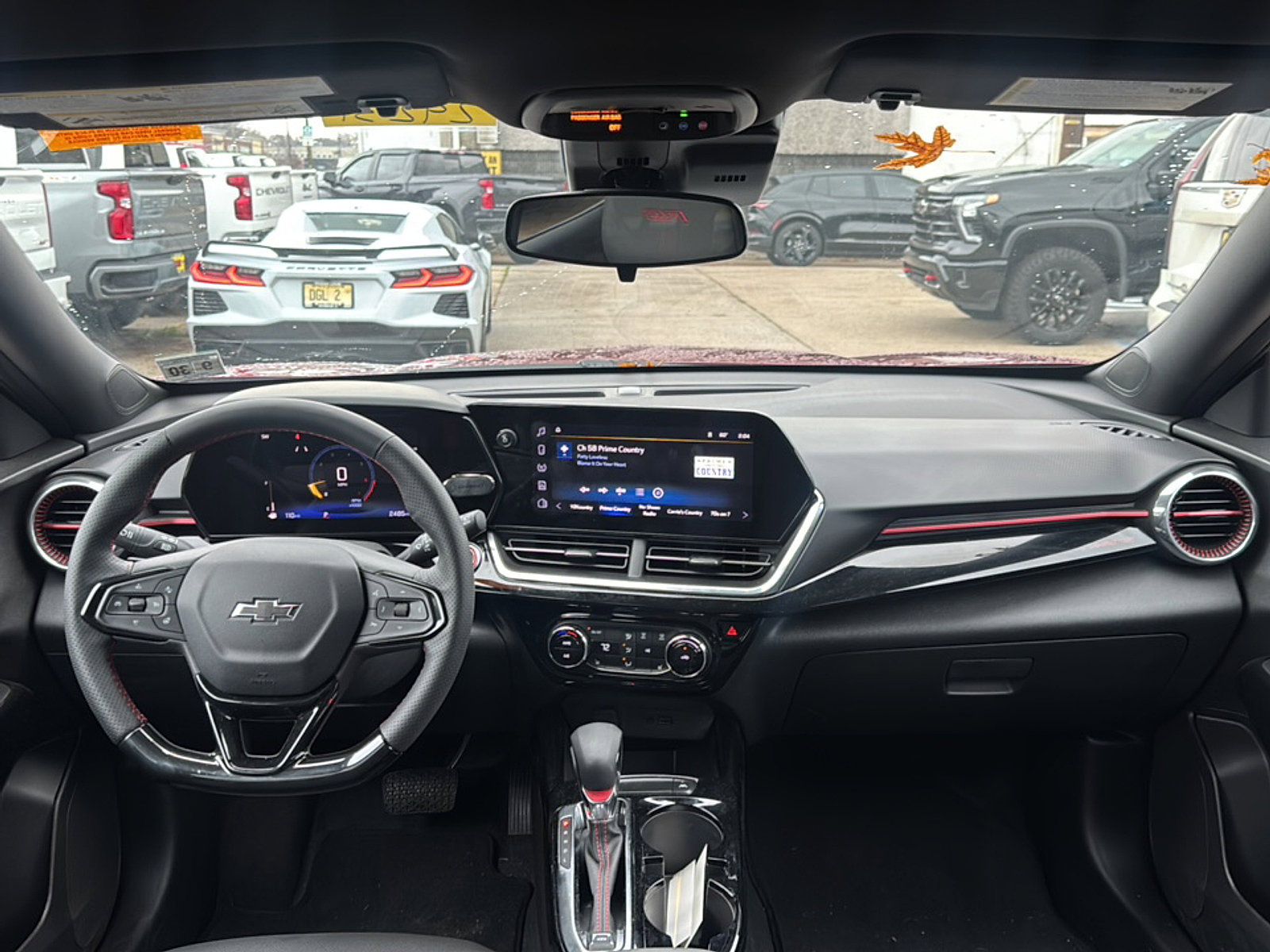 2025 Chevrolet Trax photo 4