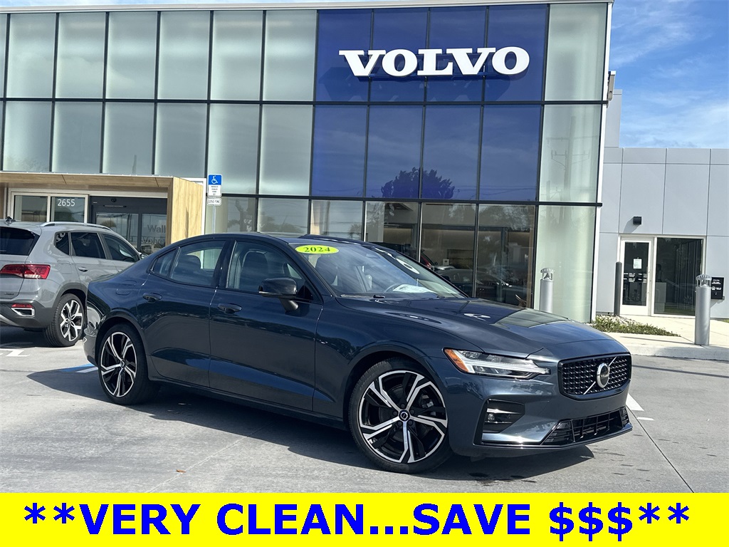 2024 Volvo S60 Core's photo