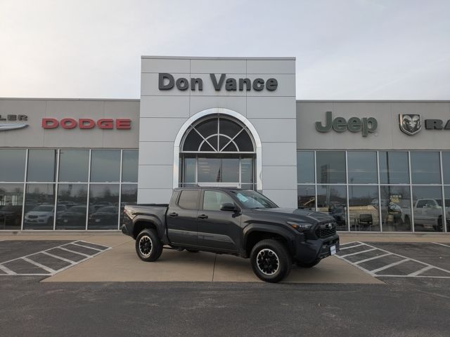 2024 Toyota Tacoma TRD Off Road's photo