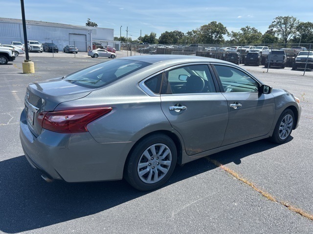 2018 Nissan Altima 2.5 S photo 2