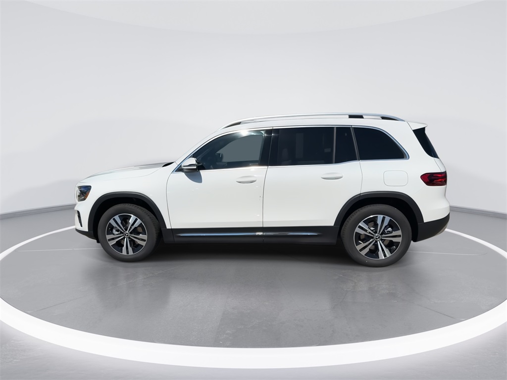 2026 Mercedes Benz GLB 250 4MATIC photo 4