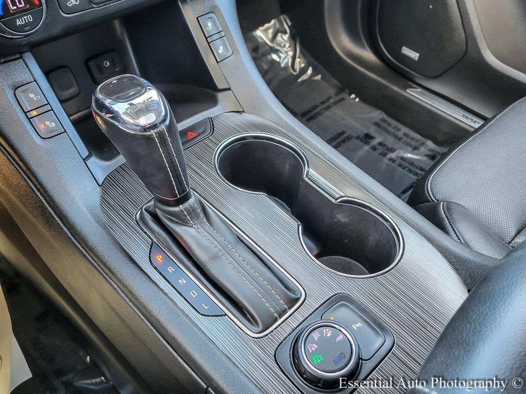 2019 GMC ACADIA - Image 17