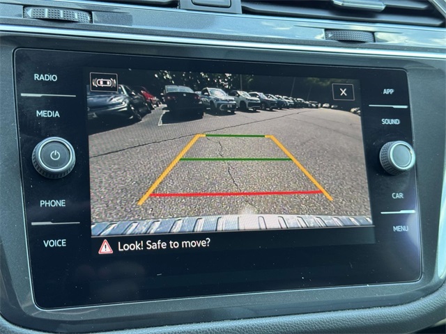 2021 Volkswagen Tiguan SE photo 4