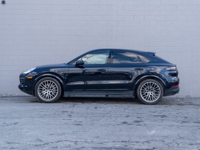2022 Porsche Cayenne Coupe S photo 2