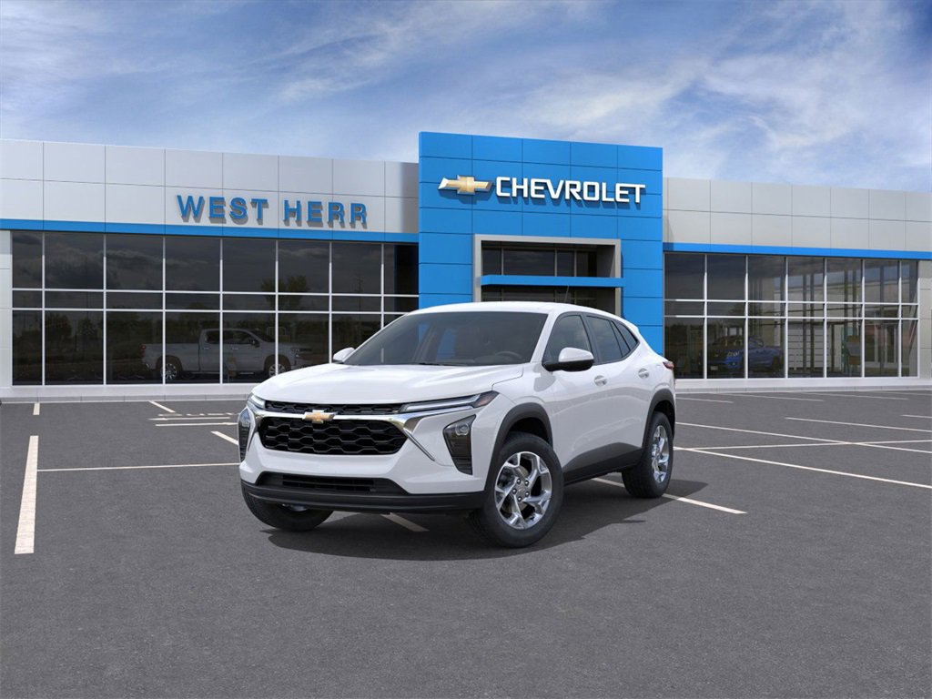 2026 Chevrolet Trax LS photo 7
