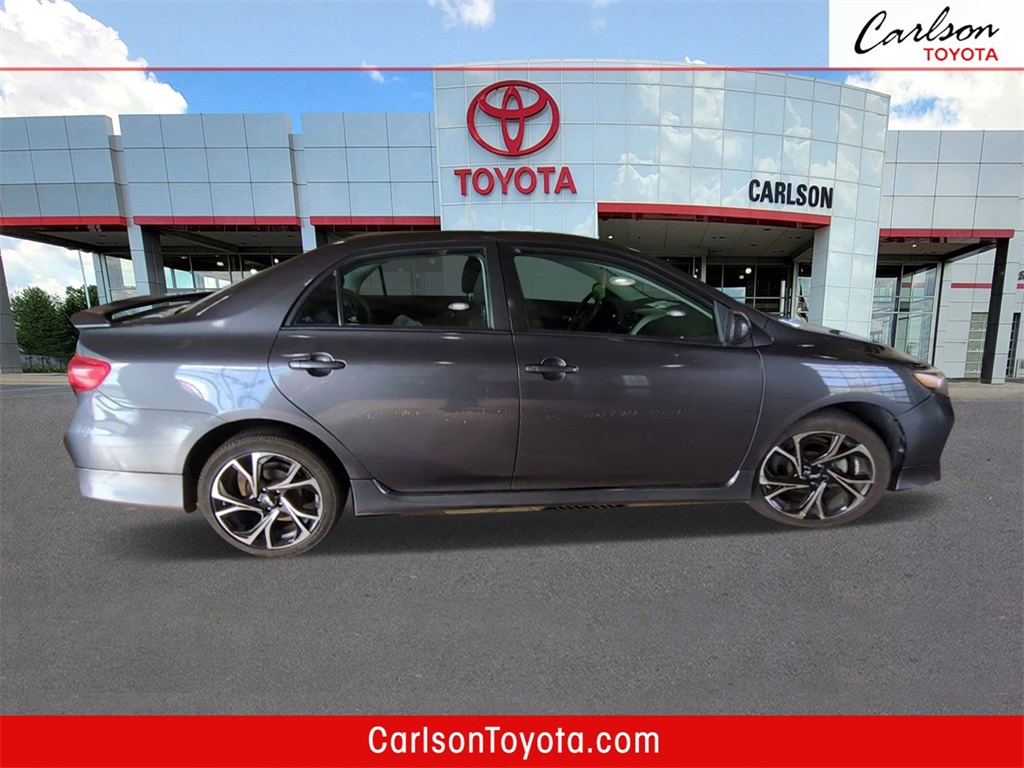 2011 Toyota Corolla S's photo
