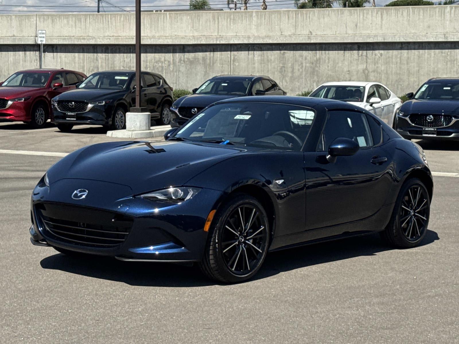 2025 Mazda MX-5 Miata Miata RF Grand Touring photo 3