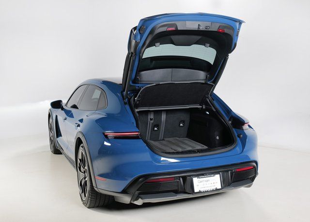 2022 Porsche Taycan Cross Turismo 4 photo 28