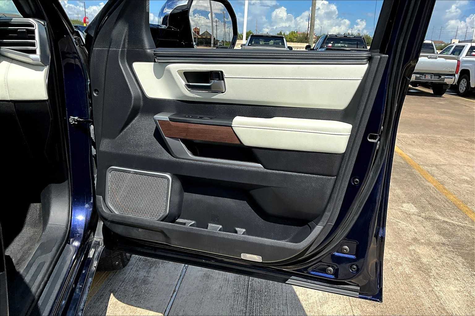 2022 Toyota Tundra CapStone photo 18
