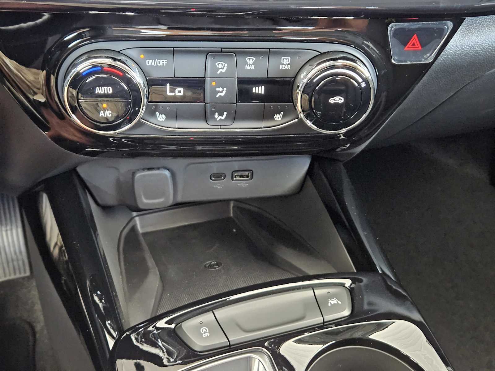 2025 Chevrolet Trax ACTIV photo 7