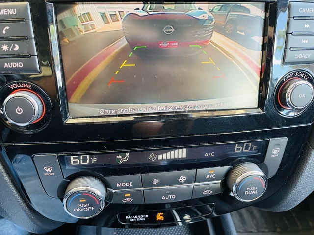 2019 Nissan Rogue SV photo 14