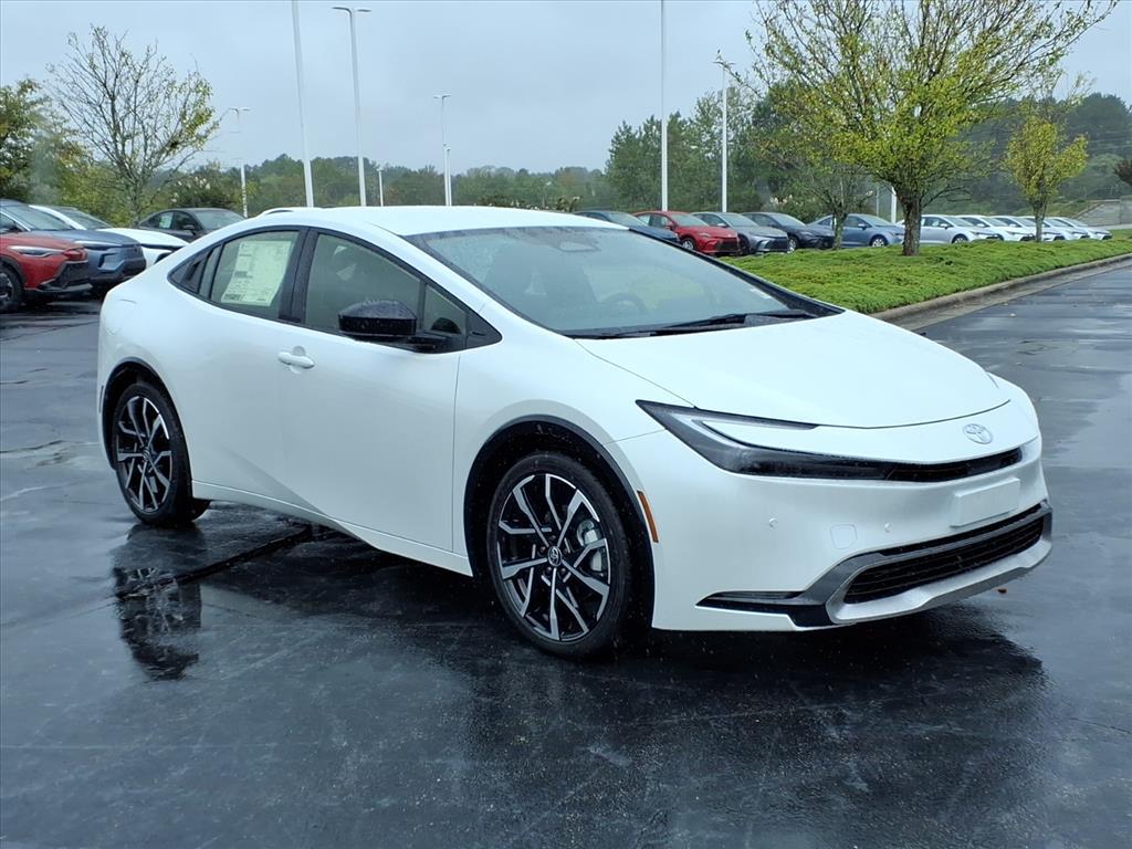 2026 Toyota Prius Plug-in Hybrid XSE photo 8