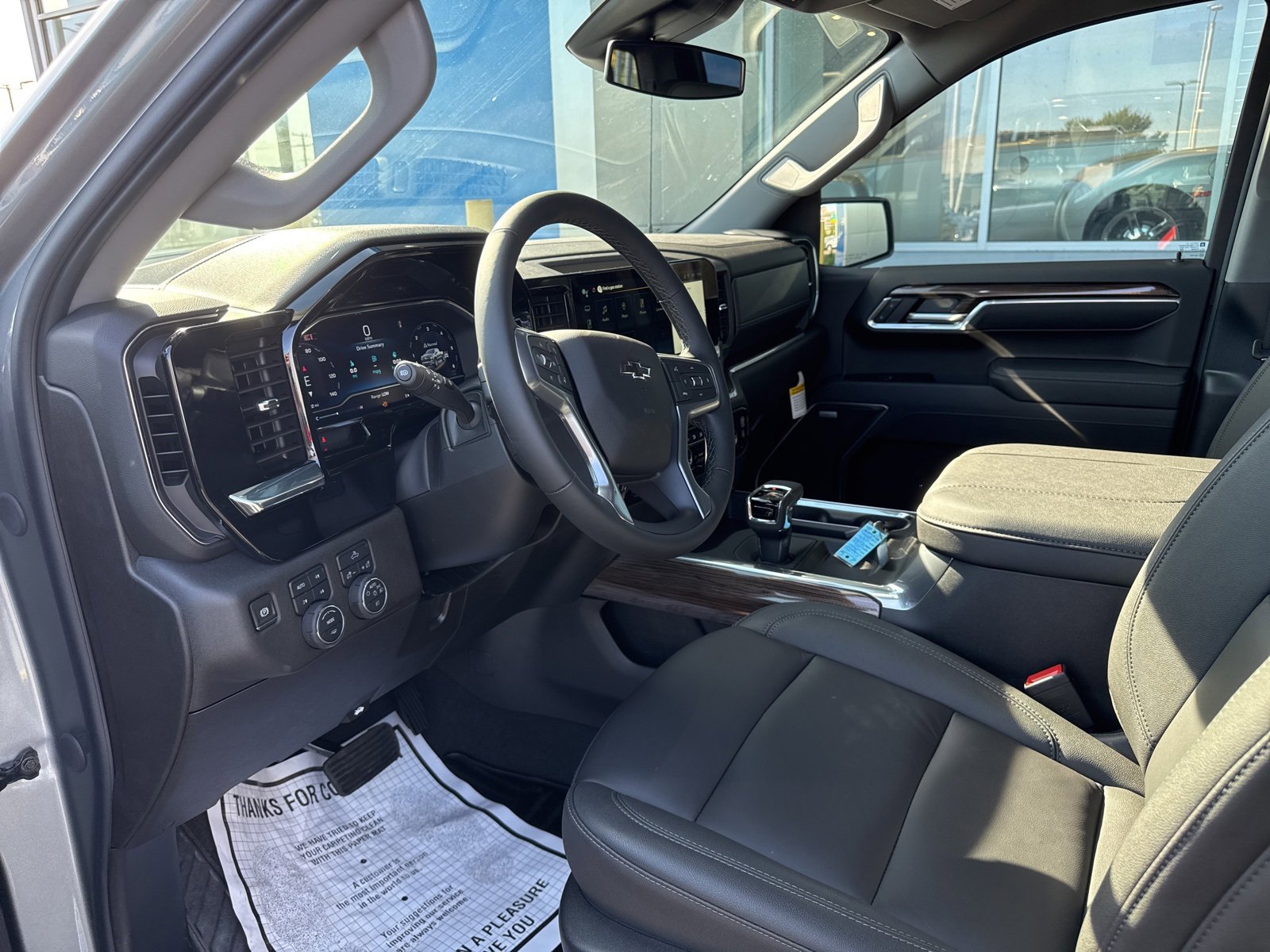 2025 Chevrolet Silverado 1500 RST photo 14