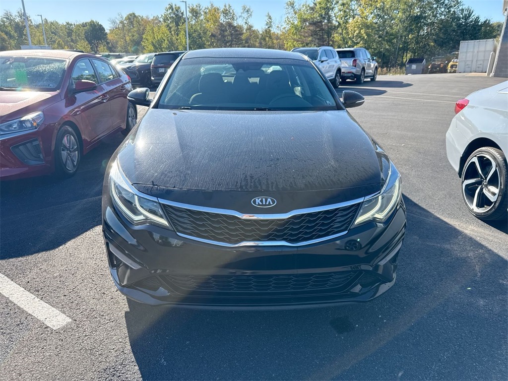 2020 Kia Optima LX photo 2