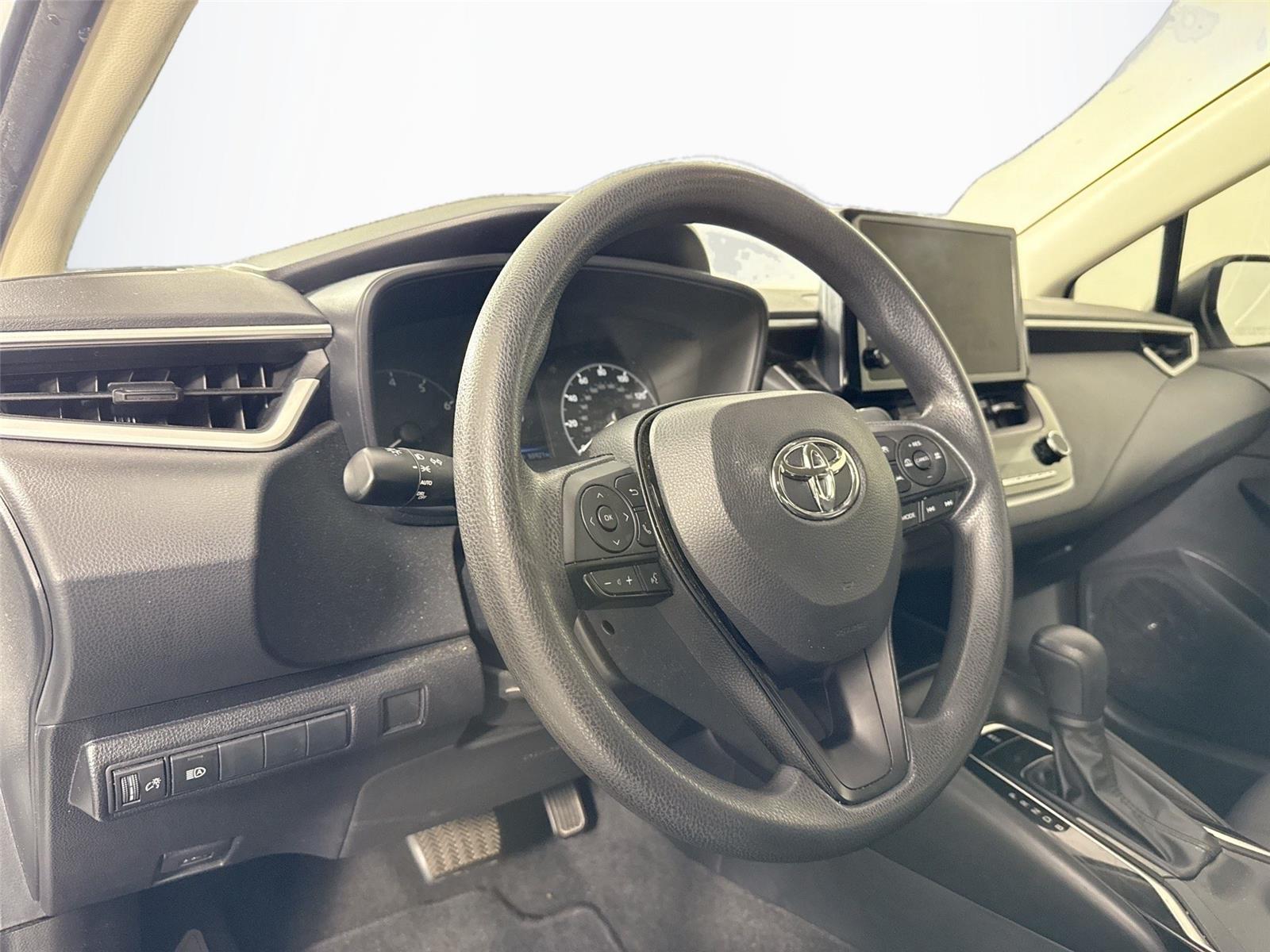 2023 Toyota Corolla SE XLE photo 11