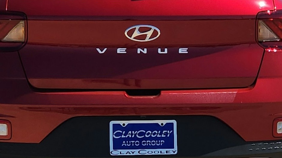 2025 Hyundai Venue Limited photo 15