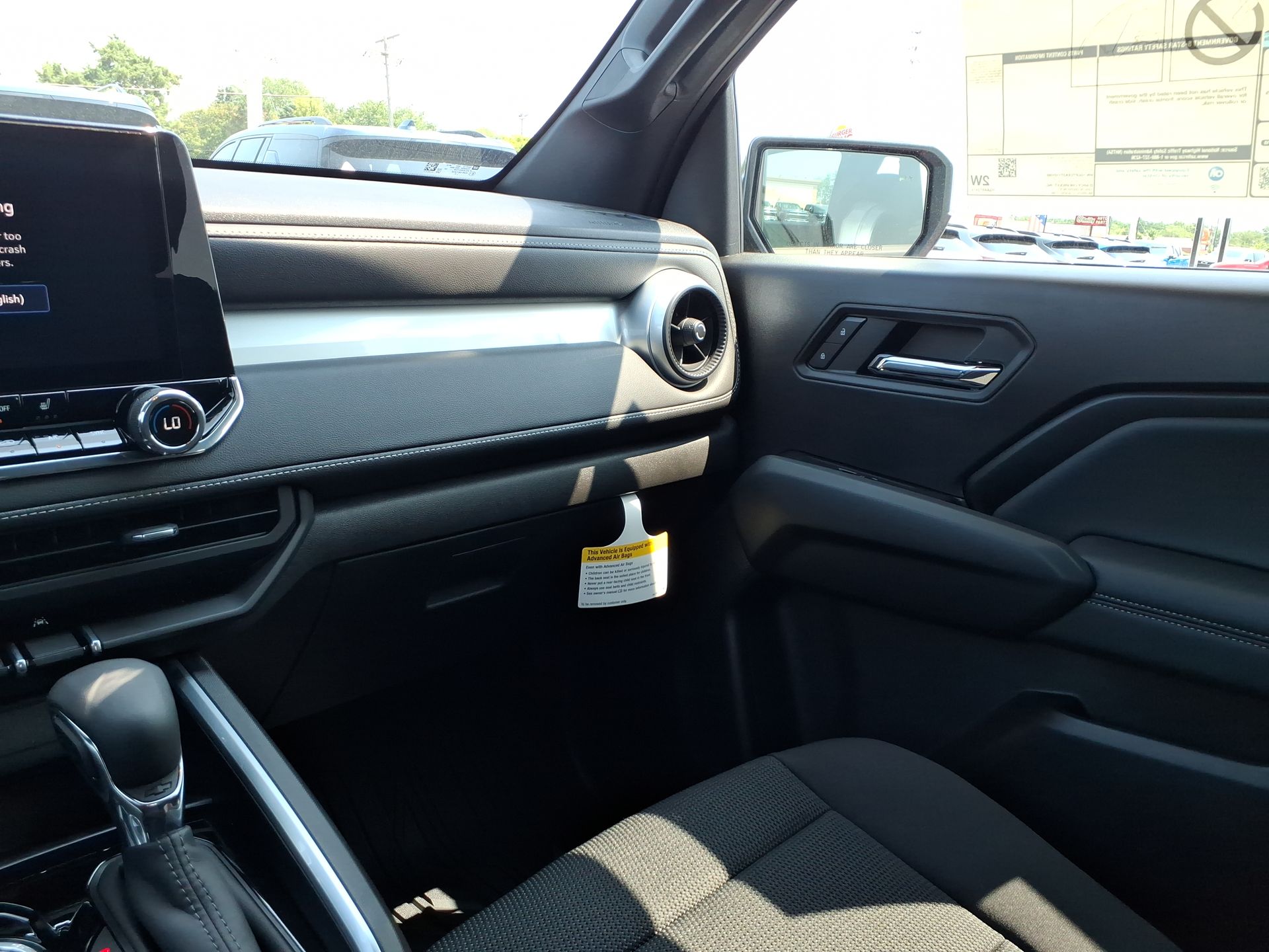2026 Chevrolet Colorado LT photo 15