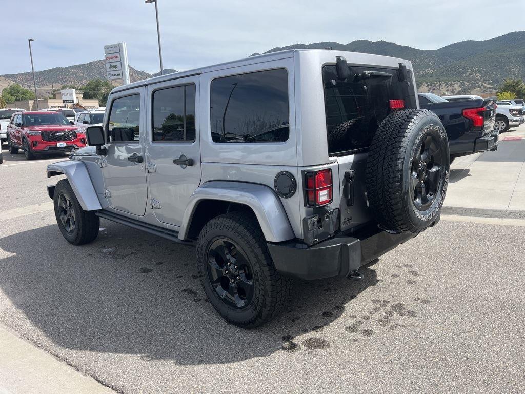 2015 Jeep Wrangler Unlimited Altitude photo 4