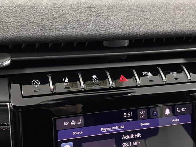 2025 Jeep Grand Cherokee Altitude photo 26