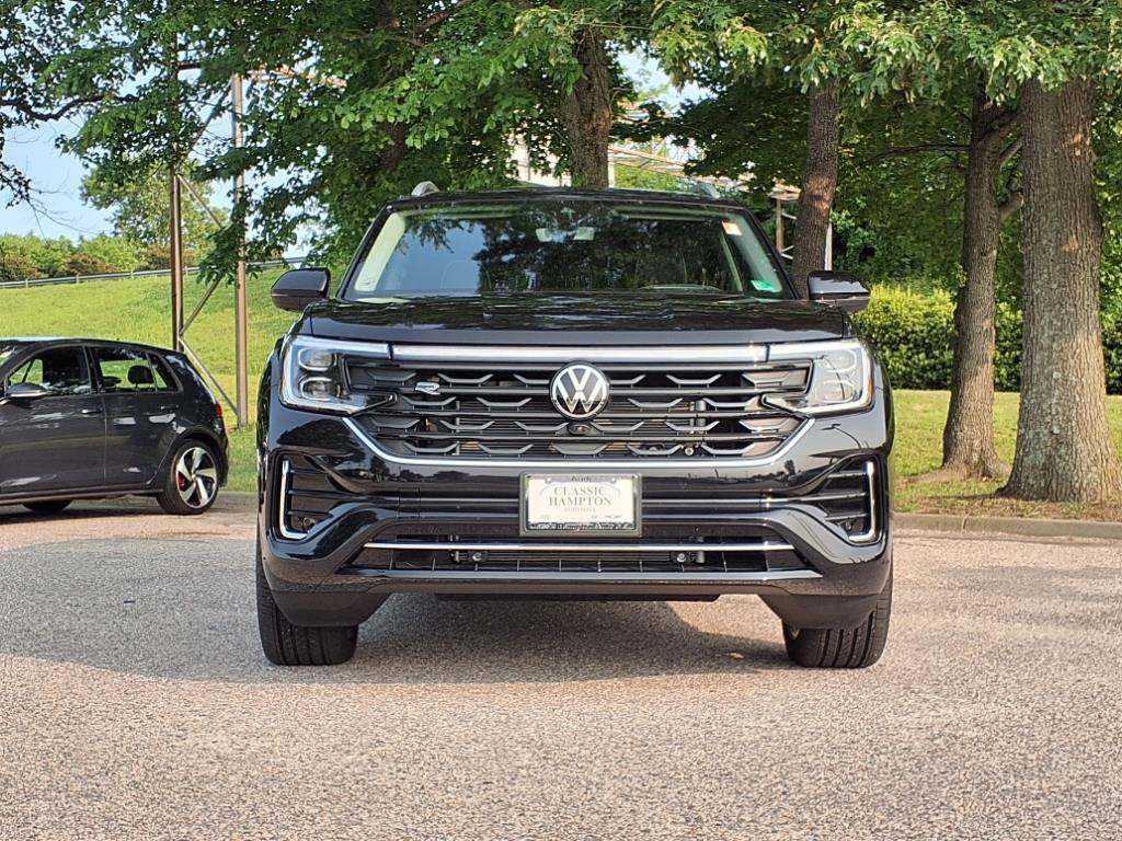 2025 Volkswagen Atlas SEL Premium R-Line photo 2