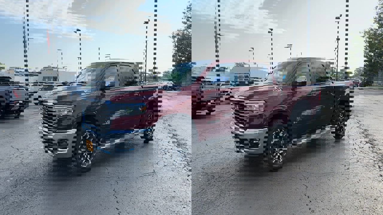 2025 Ram 1500 Laramie photo 4