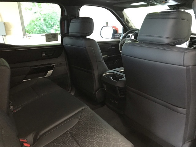 2025 Toyota Tundra Limited CrewMax photo 12