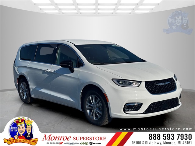 2026 Chrysler Pacifica Select's photo