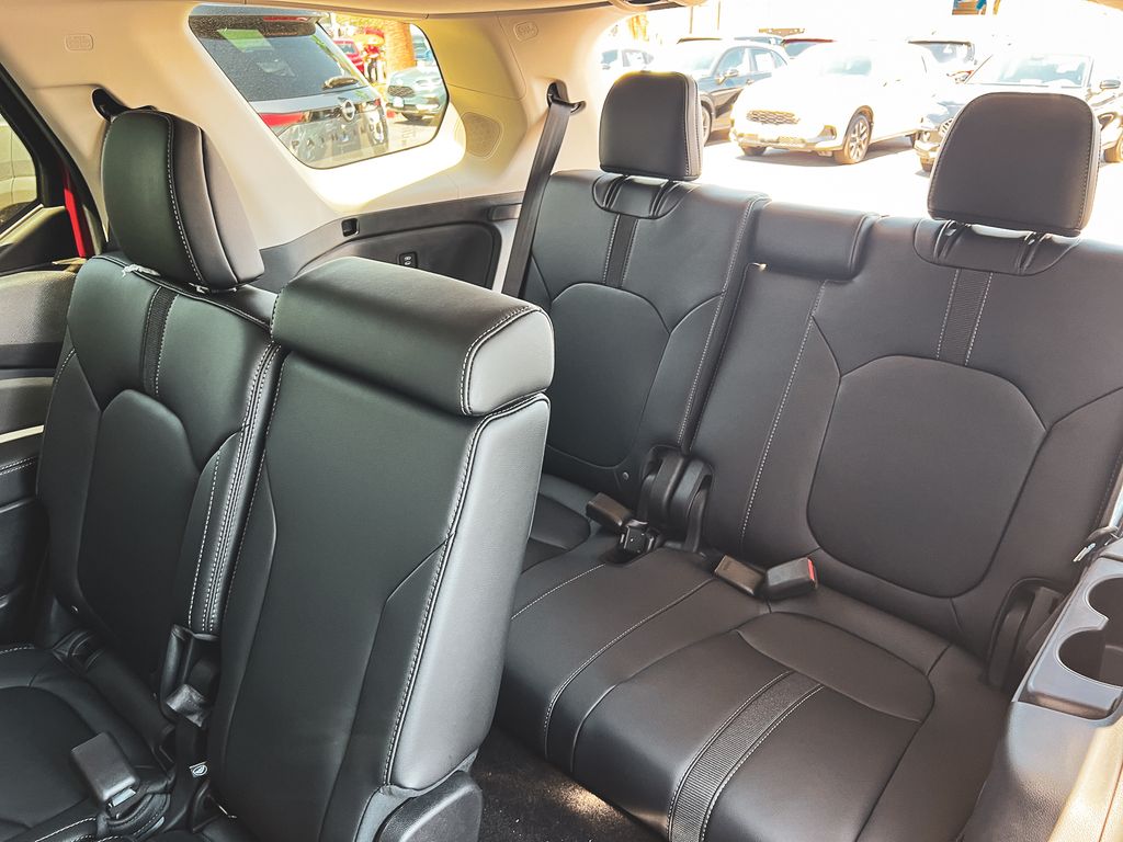 2025 Honda Pilot Touring photo 32