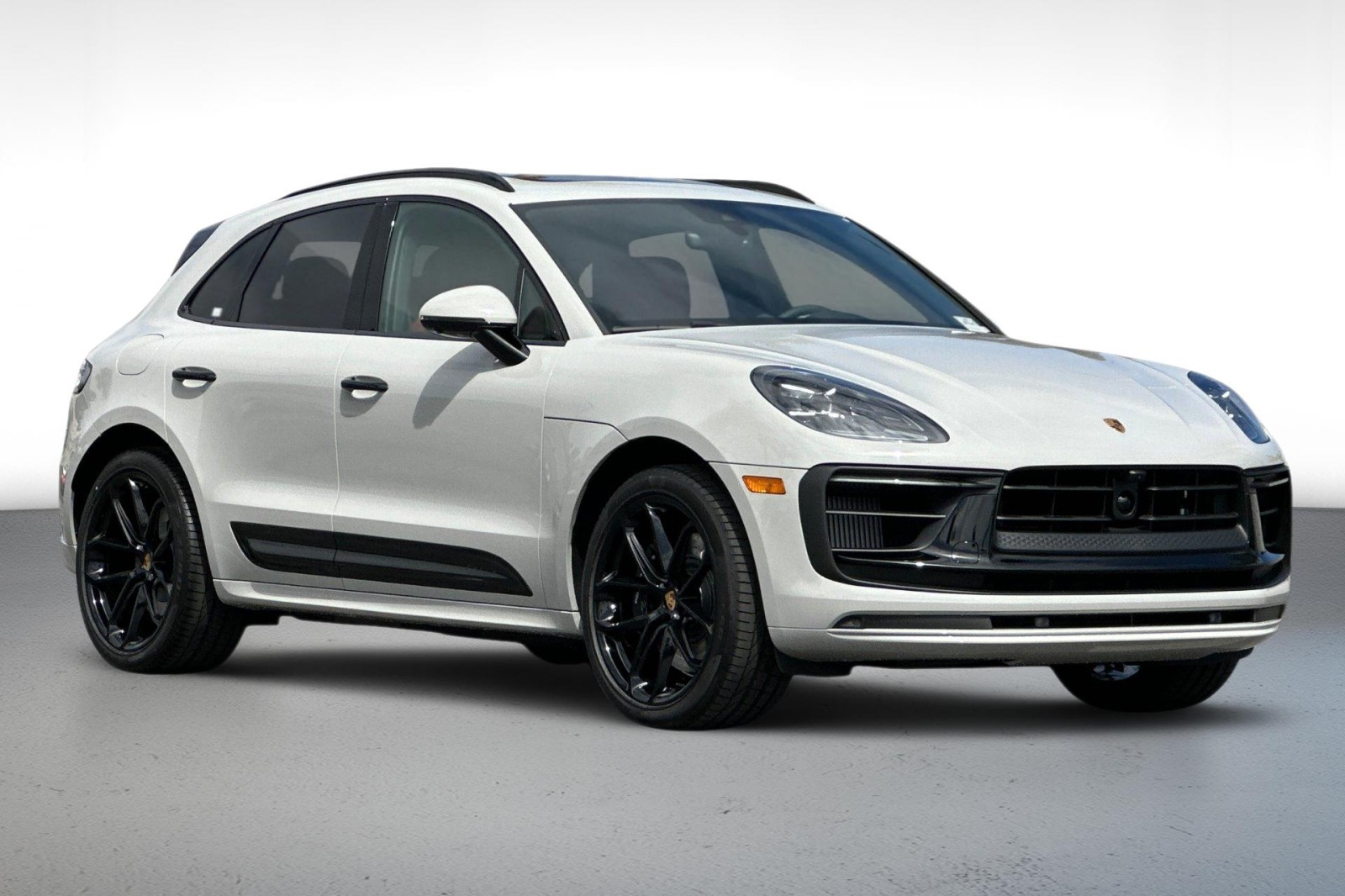 2025 Porsche Macan GTS photo 12