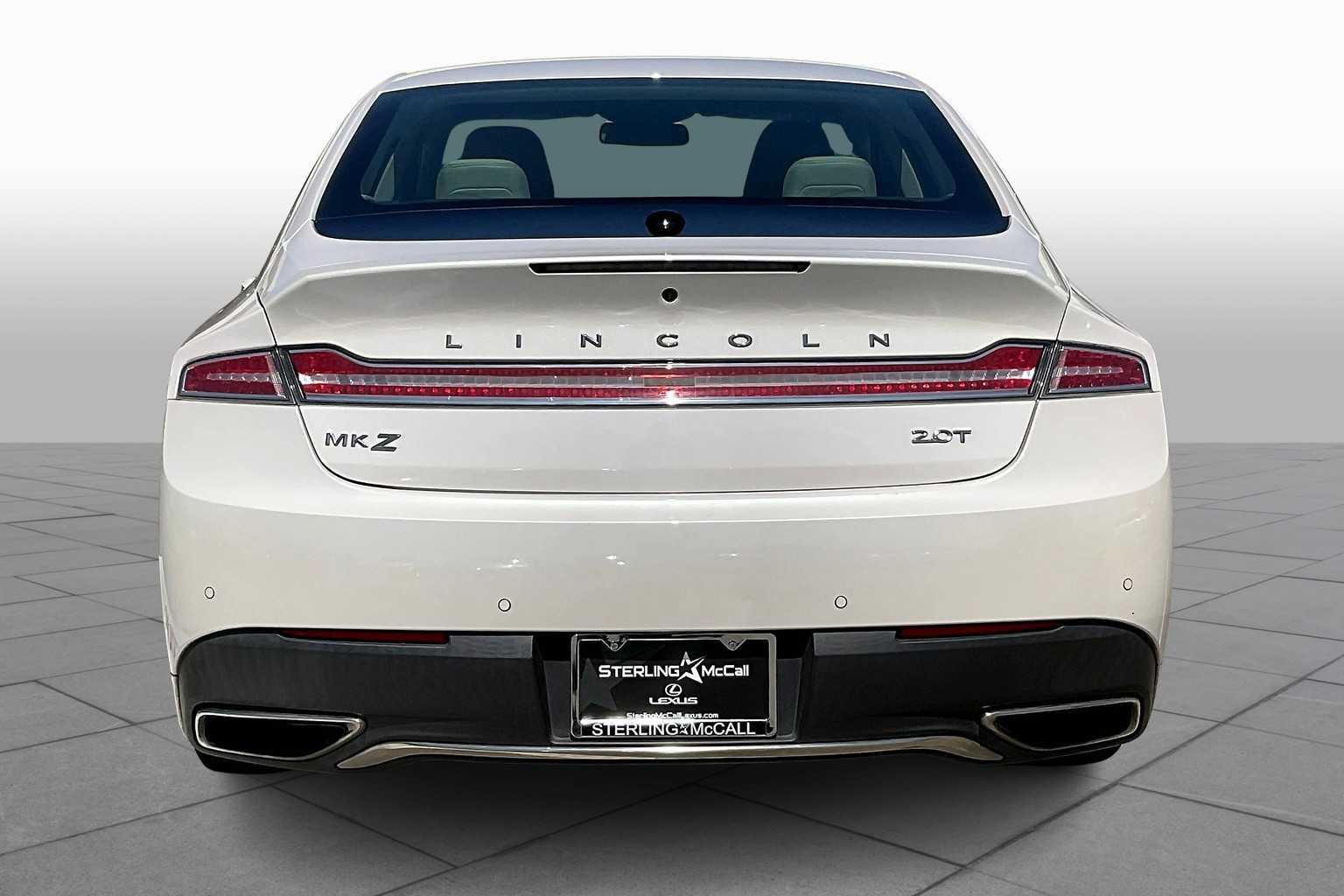 2019 Lincoln MKZ Standard photo 4