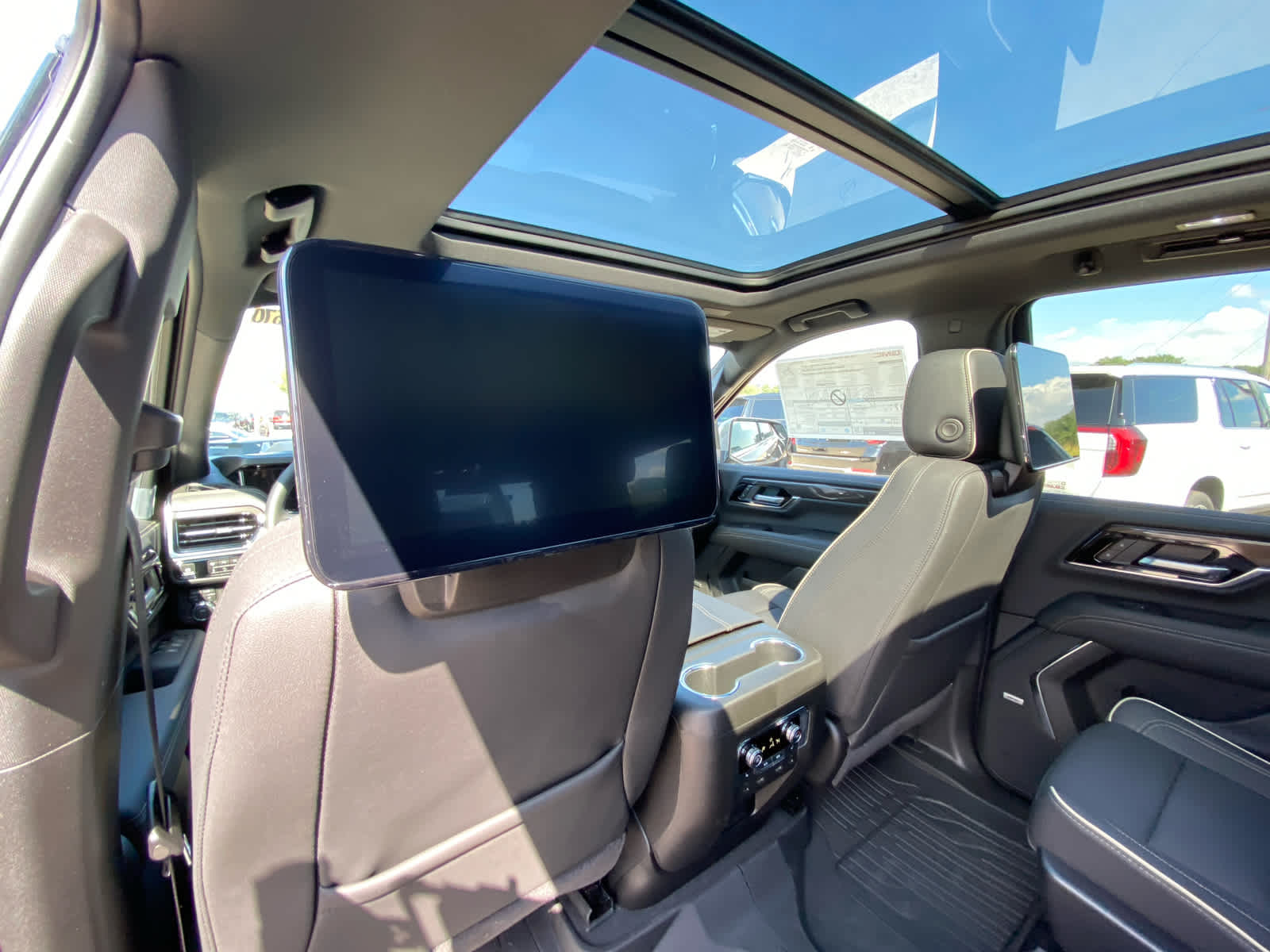 2025 Gmc Yukon photo 25
