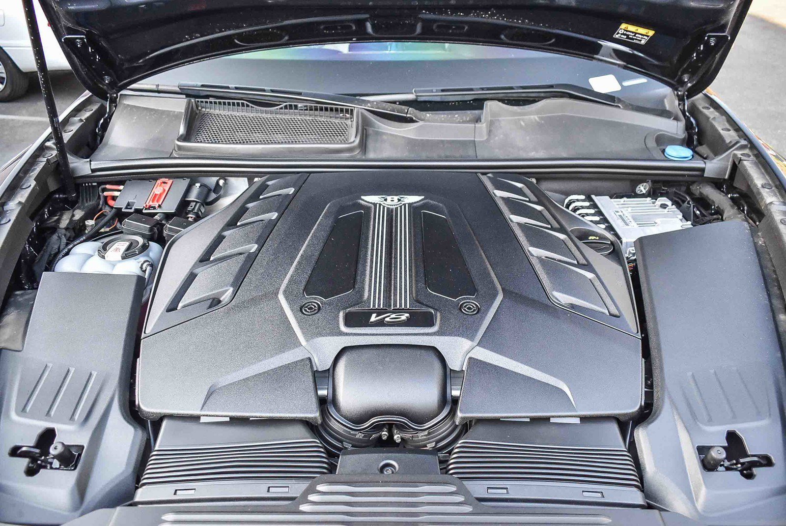 2023 Bentley Bentayga EWB Azure First Edition photo 24