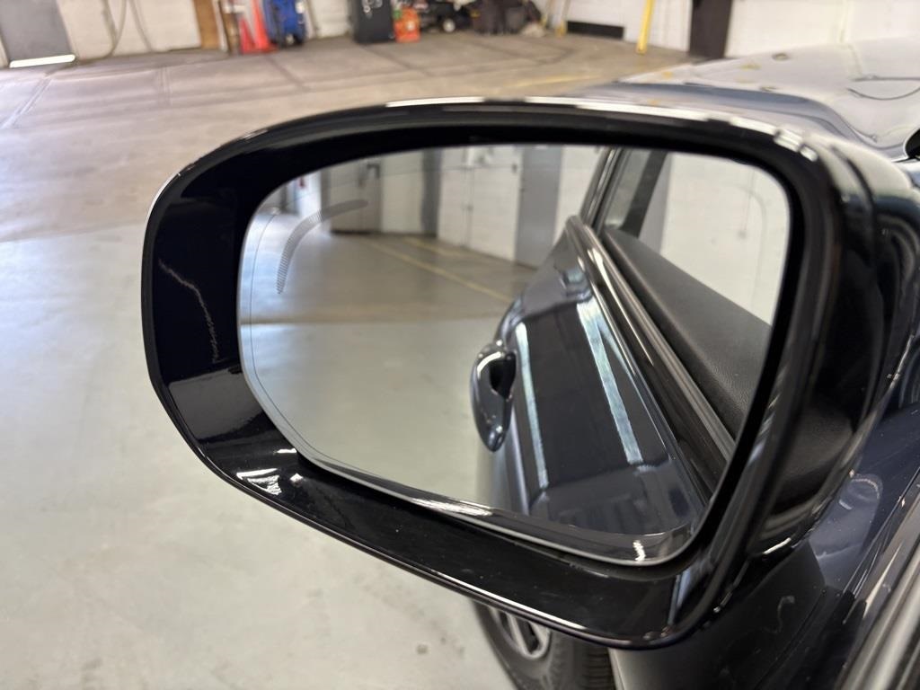 2024 Volvo XC60 B5 Plus photo 13