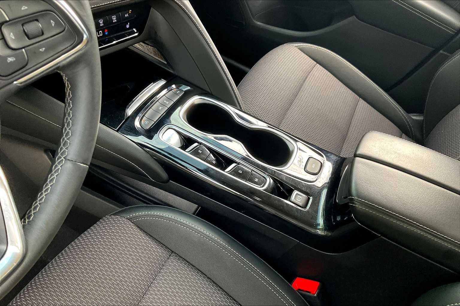 2022 Buick Envision Preferred photo 14