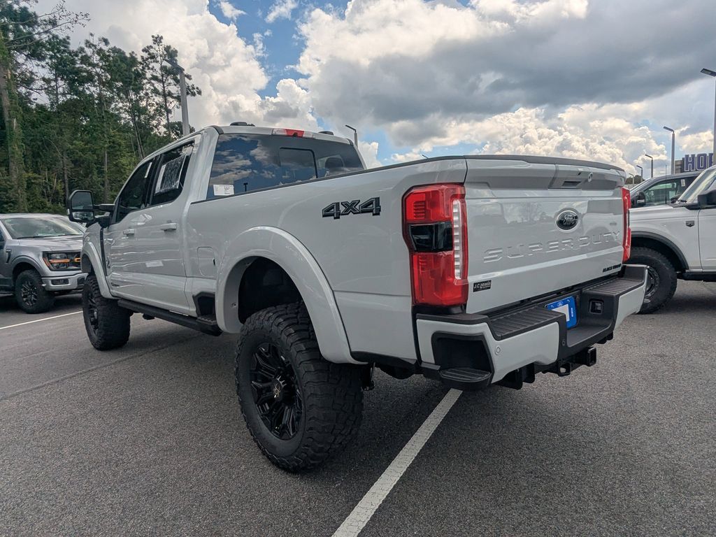 2025 Ford F-250 photo 6