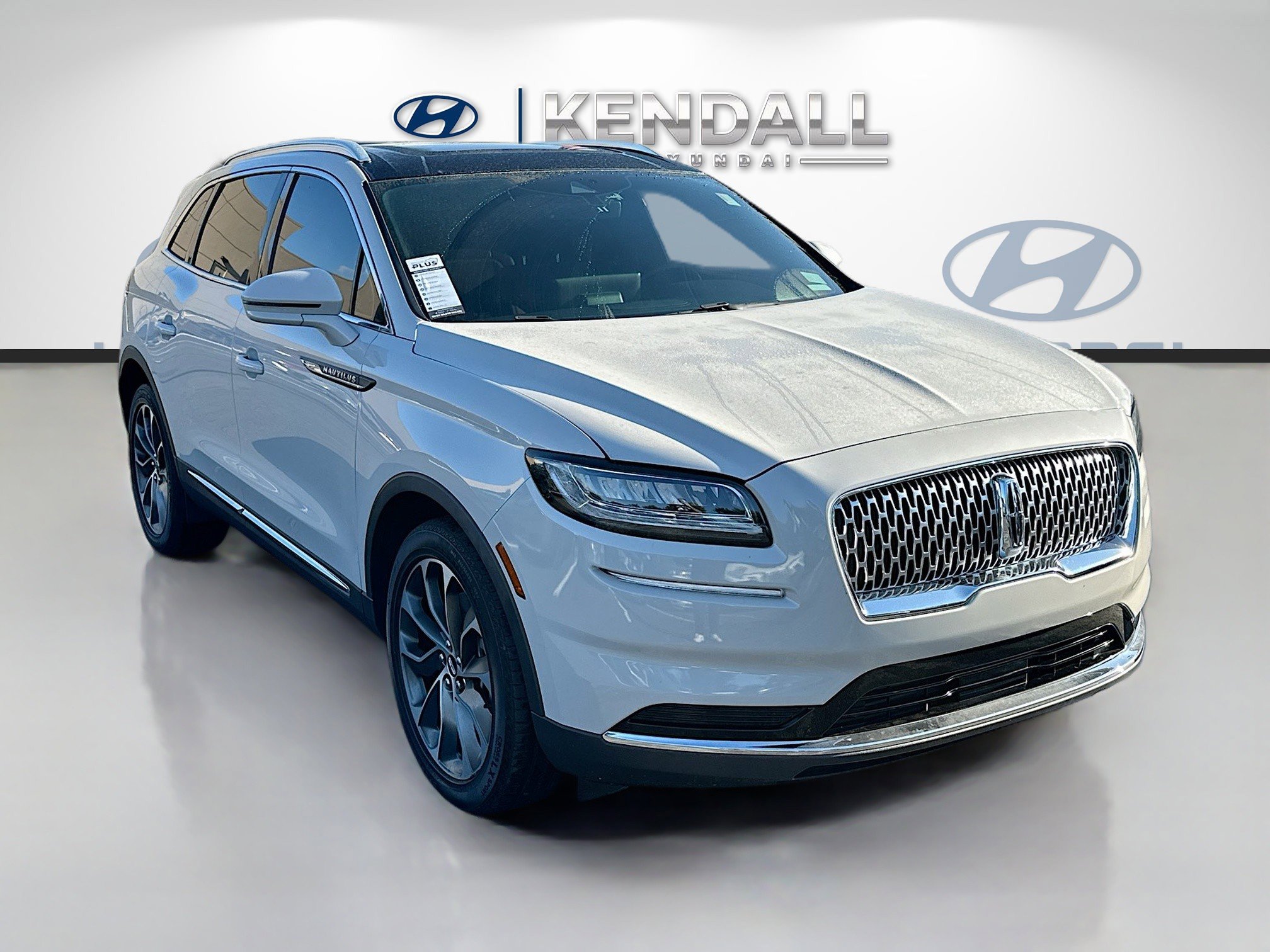 2022 Lincoln Nautilus Reserve's photo