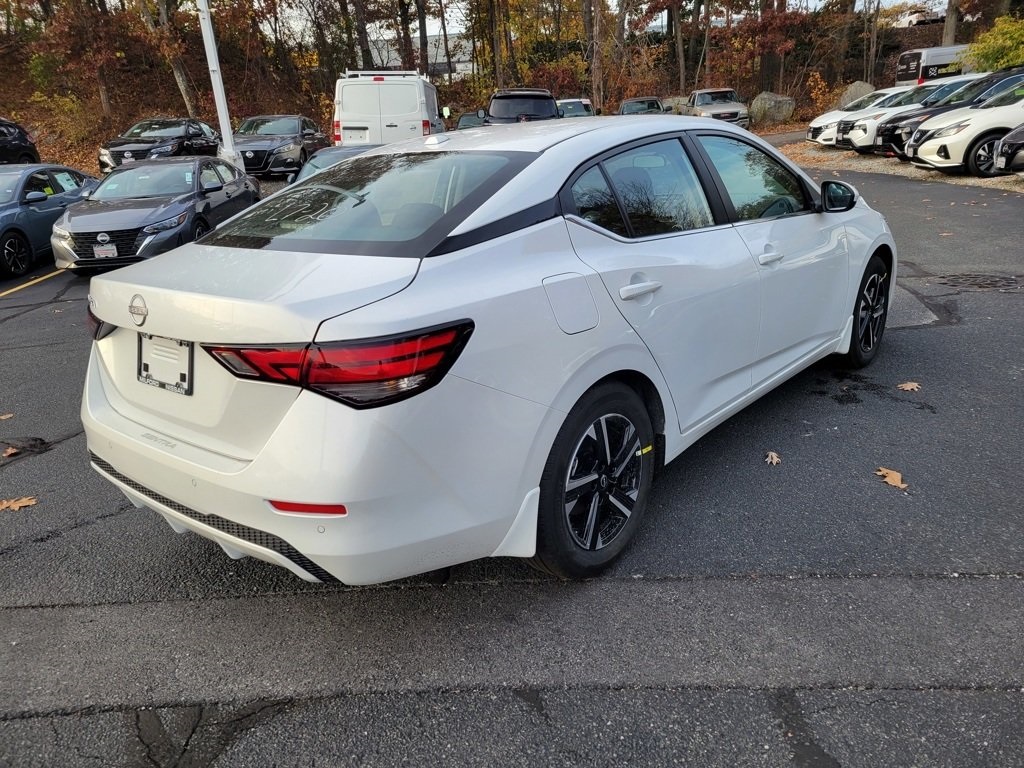 2025 Nissan Sentra SV photo 4
