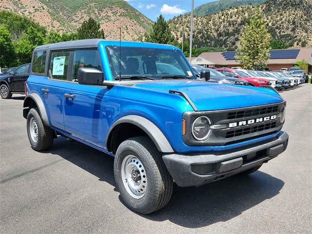 2025 Ford Bronco 4-Door Base's photo