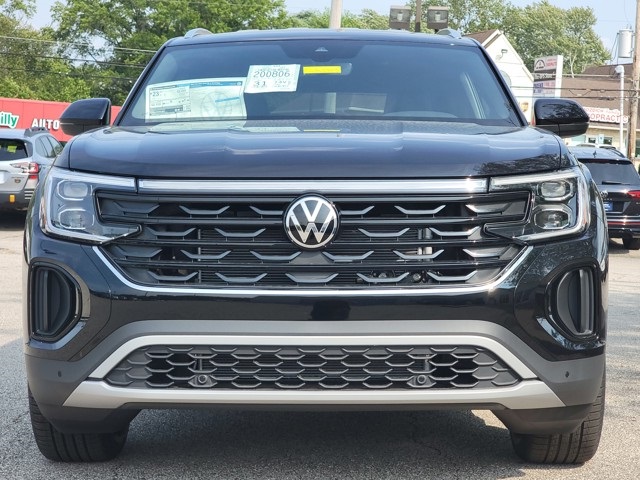 2026 Volkswagen Atlas Cross Sport SE Technology photo 9