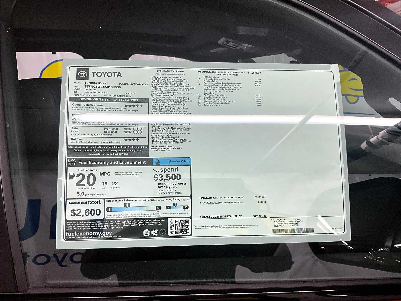 2025 Toyota Tundra Platinum CrewMax photo 17