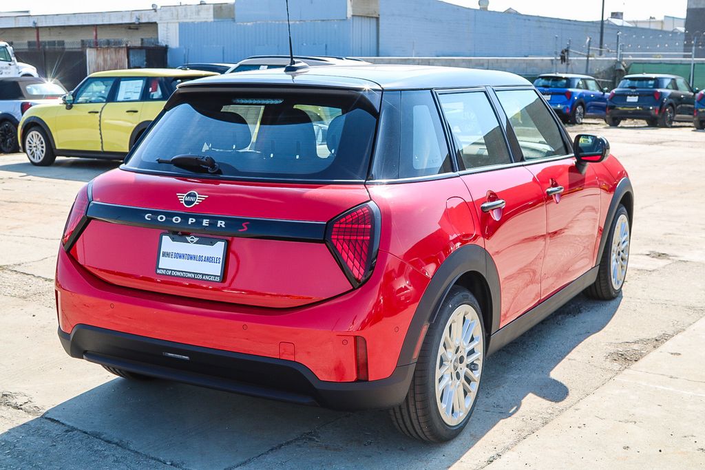 2025 Mini Cooper 4 Door Hardtop Signature photo 6