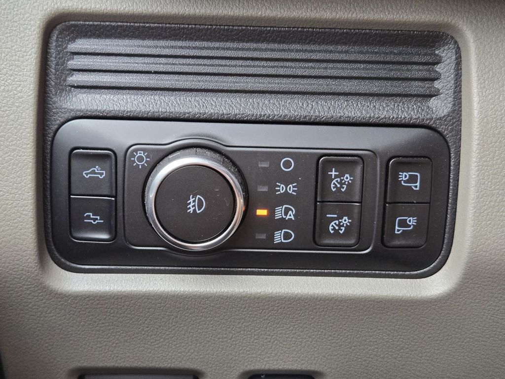 2025 Ford F-250 Platinum photo 26