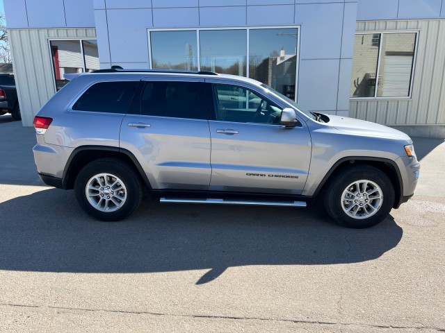 Used 2020 Jeep Grand Cherokee Laredo E with VIN 1C4RJFAG9LC282371 for sale in Kansas City