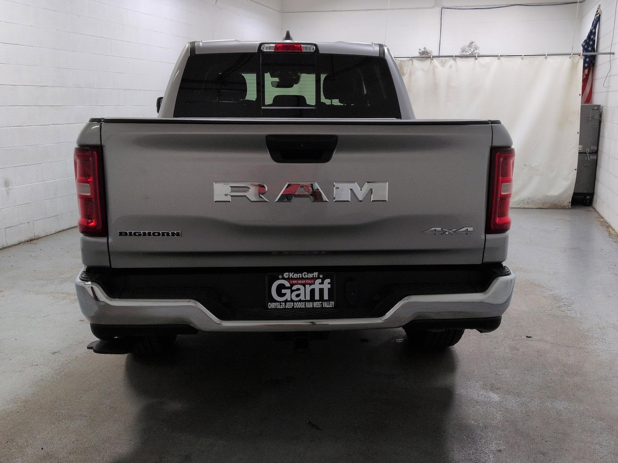 2025 Ram 1500 Big Horn photo 3