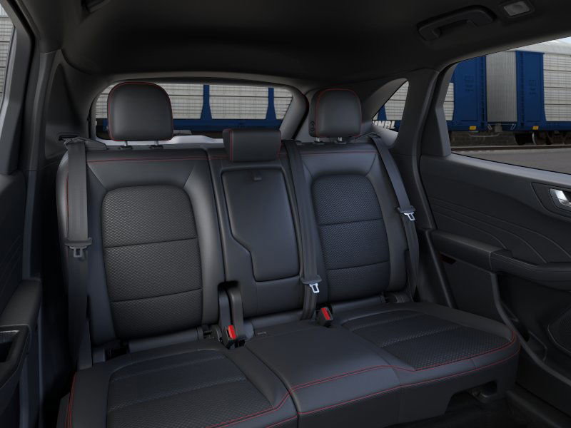 2026 Ford Escape ST-Line photo 4