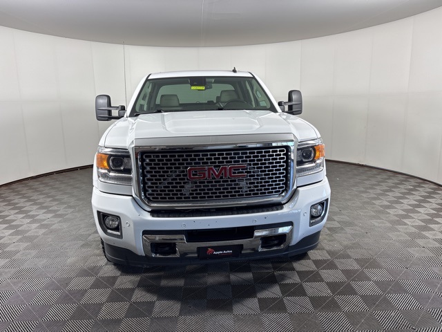 Used 2015 GMC Sierra 2500 Denali HD Denali with VIN 1GT120EG3FF190922 for sale in Shakopee, Minnesota