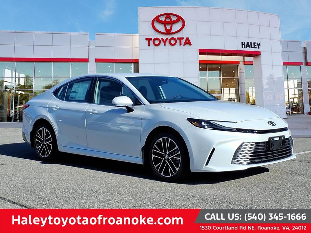 2026 Toyota Camry XLE's photo