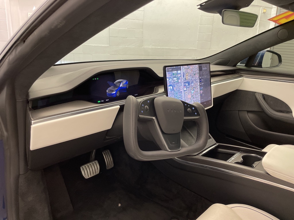 2021 Tesla Model S Plaid photo 14